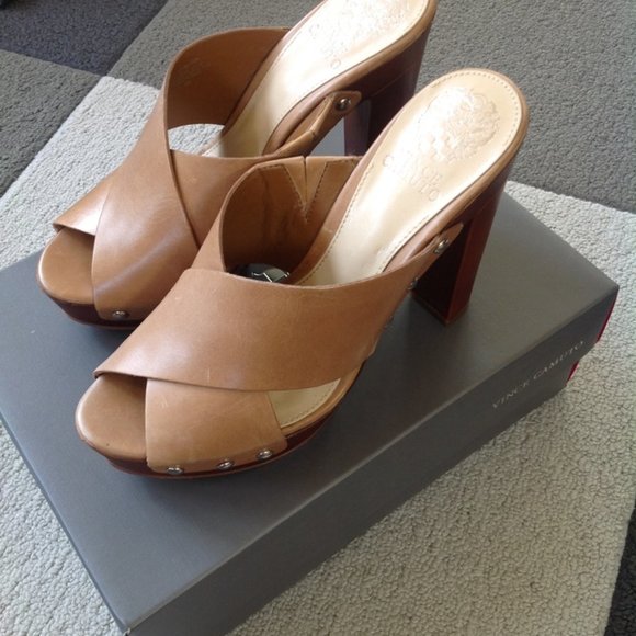 Vince Cumto, Elora Platform, Tan Leather Peep Toe, Studded Heels - Picture 7 of 7